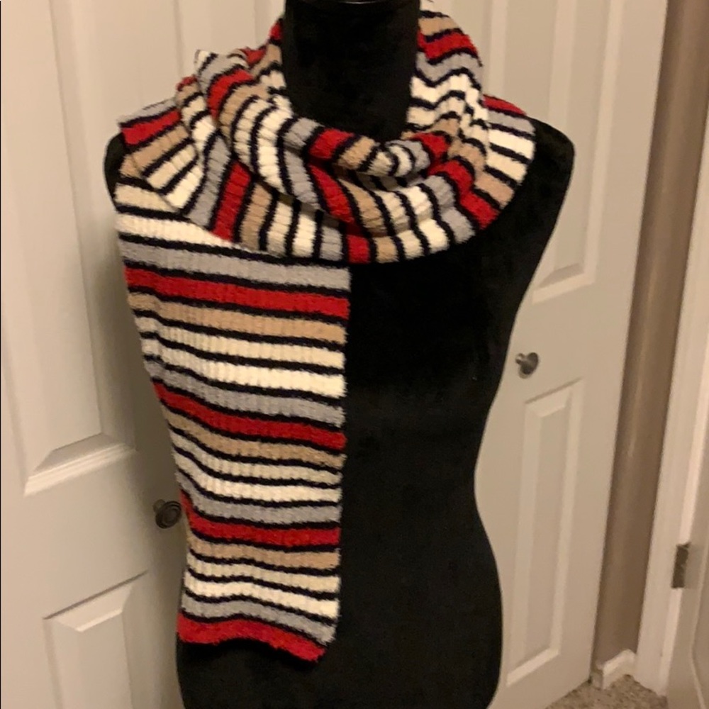 Isotoner Striped Scarf - Picture 3 of 8